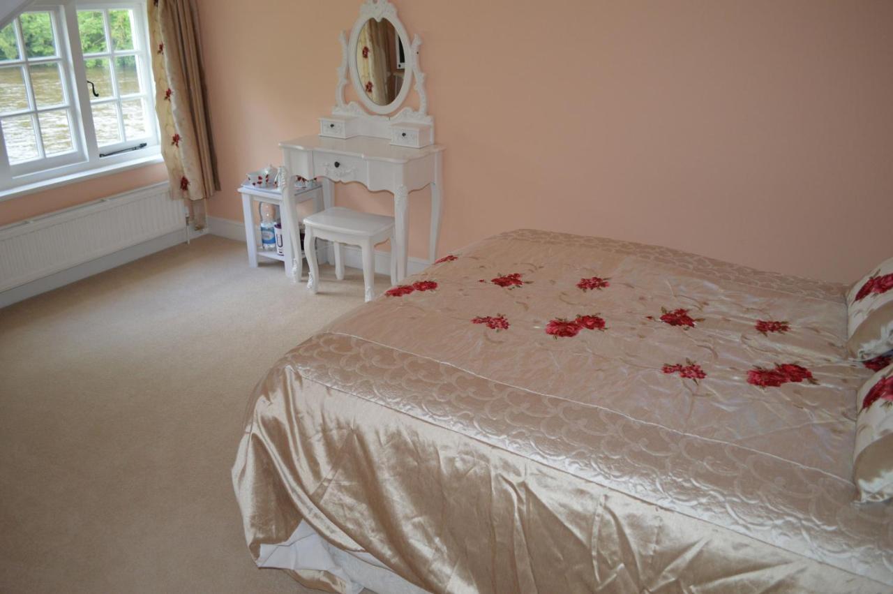בילת' וולס Pwll-Y-Faedda Bed & Breakfast מראה חיצוני תמונה